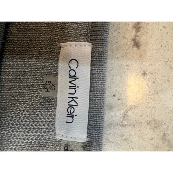 Calvin Klein Floral Sweater - Picture 4 of 6